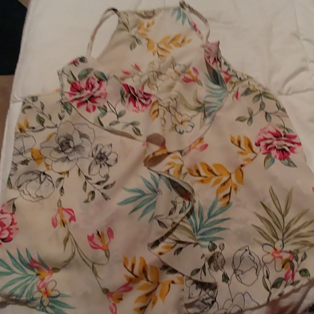Ruffled cami